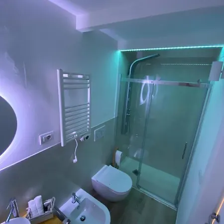 Πανσιόν Visavi' Luxury 4*